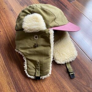Mad Bomber Sherpa Trapper Hat Insulated Size Small Staining